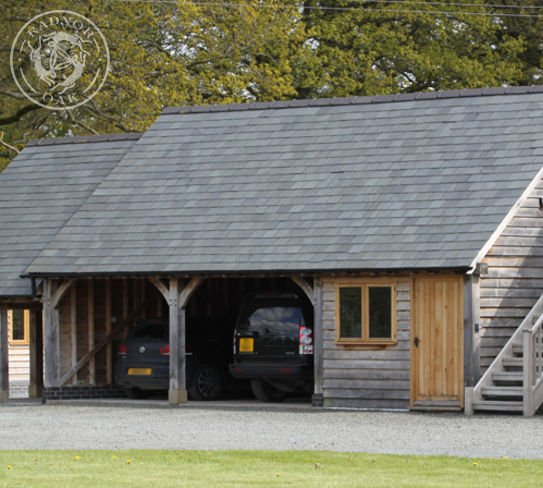A classic Radnor oak garage with 3 bays